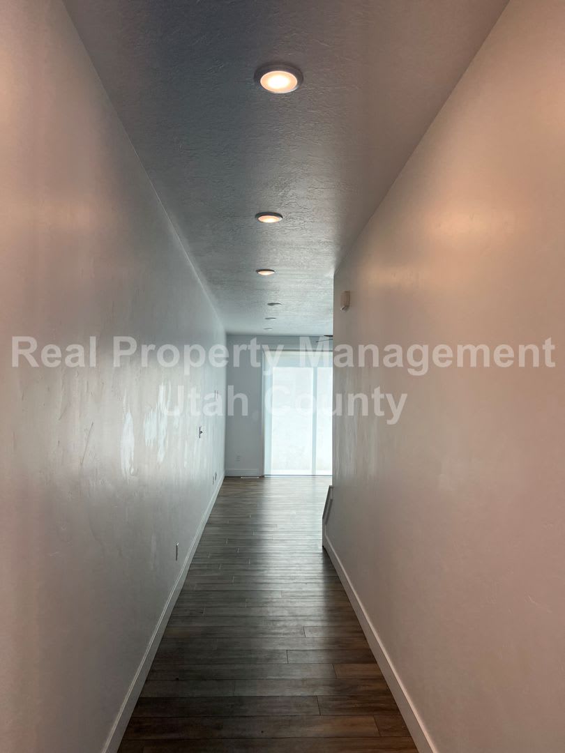Cute townhome in Highland – photo 2