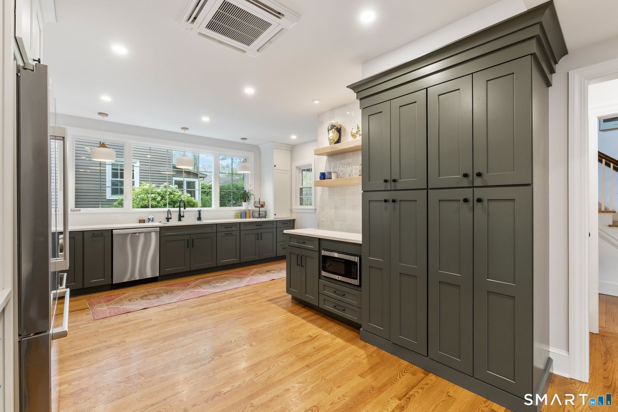 400 Quaker Lane N – photo 3