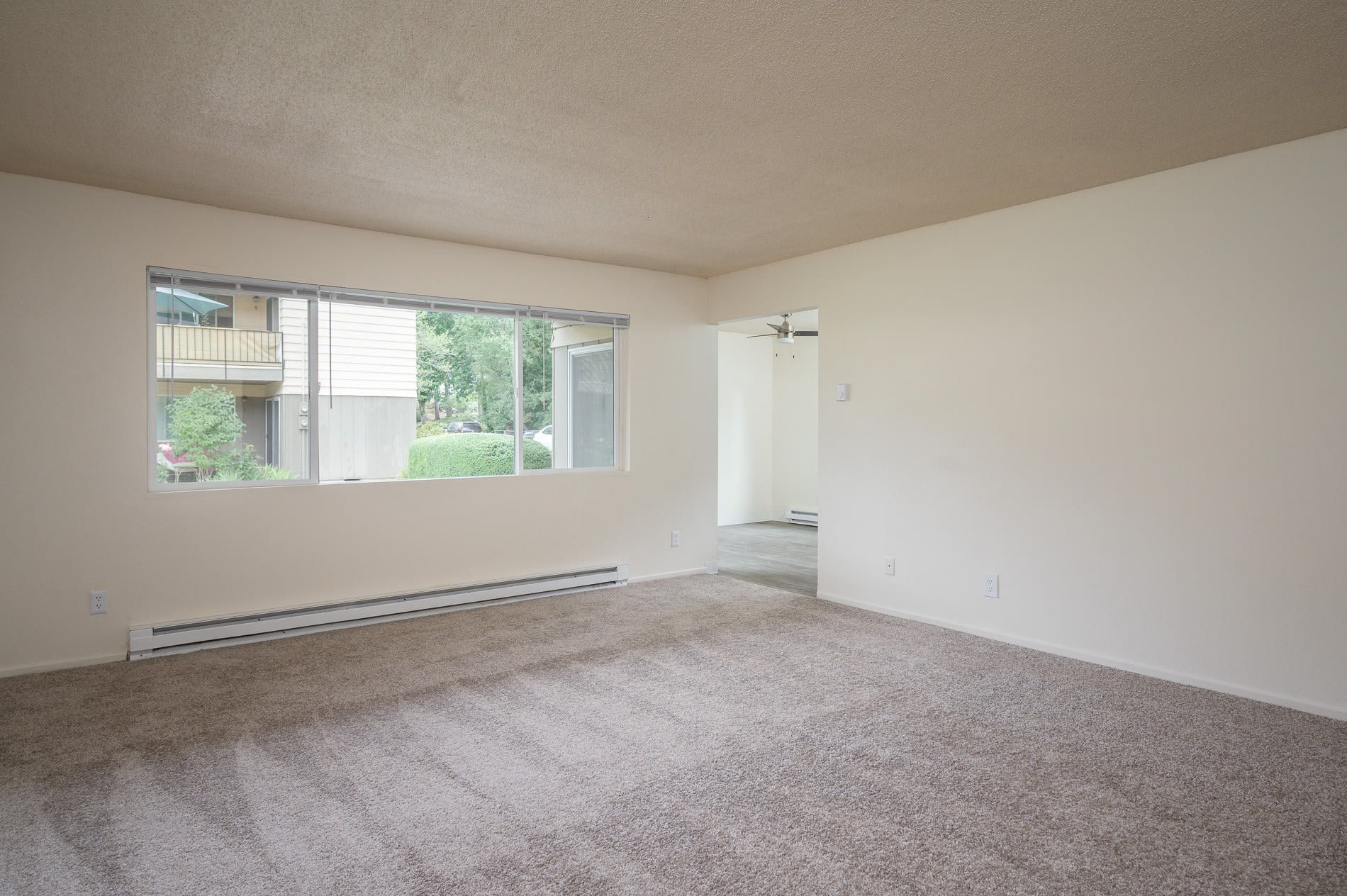 56 Commons – photo 5