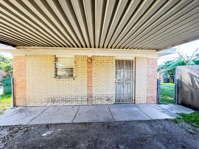 812 Walnut (Rear) – photo 1