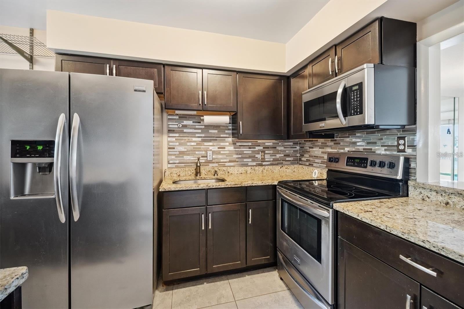 44 CLUBHOUSE Drive – photo 5