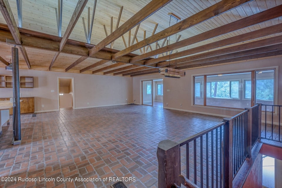 109 Snowcap Drive – photo 2
