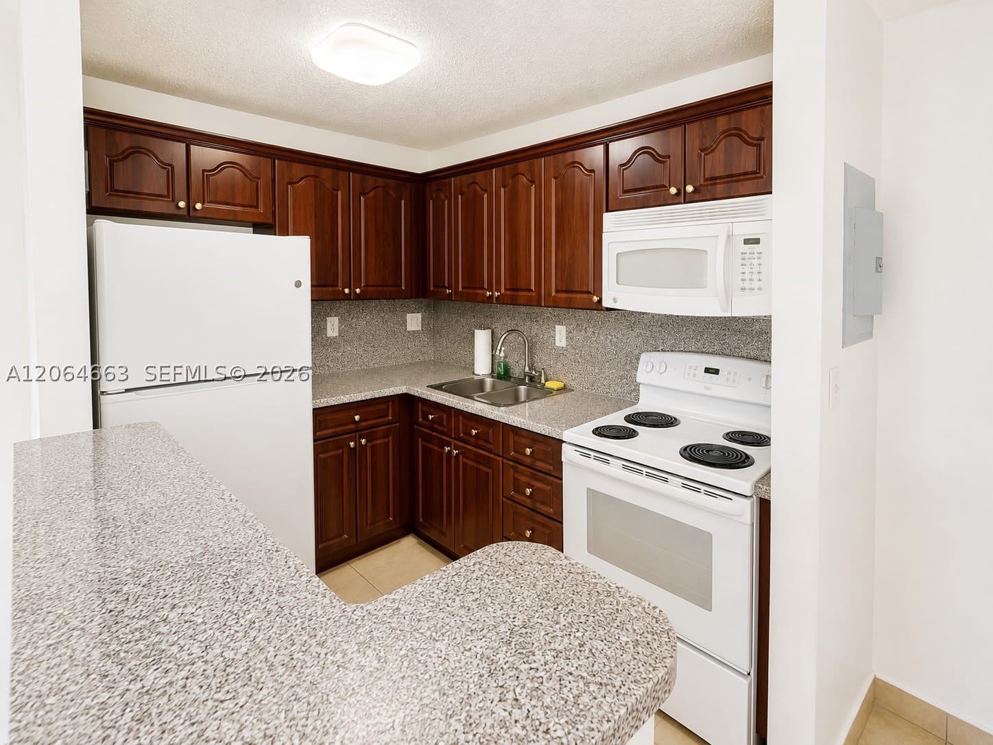 7235 Nw 179Th St – photo 5