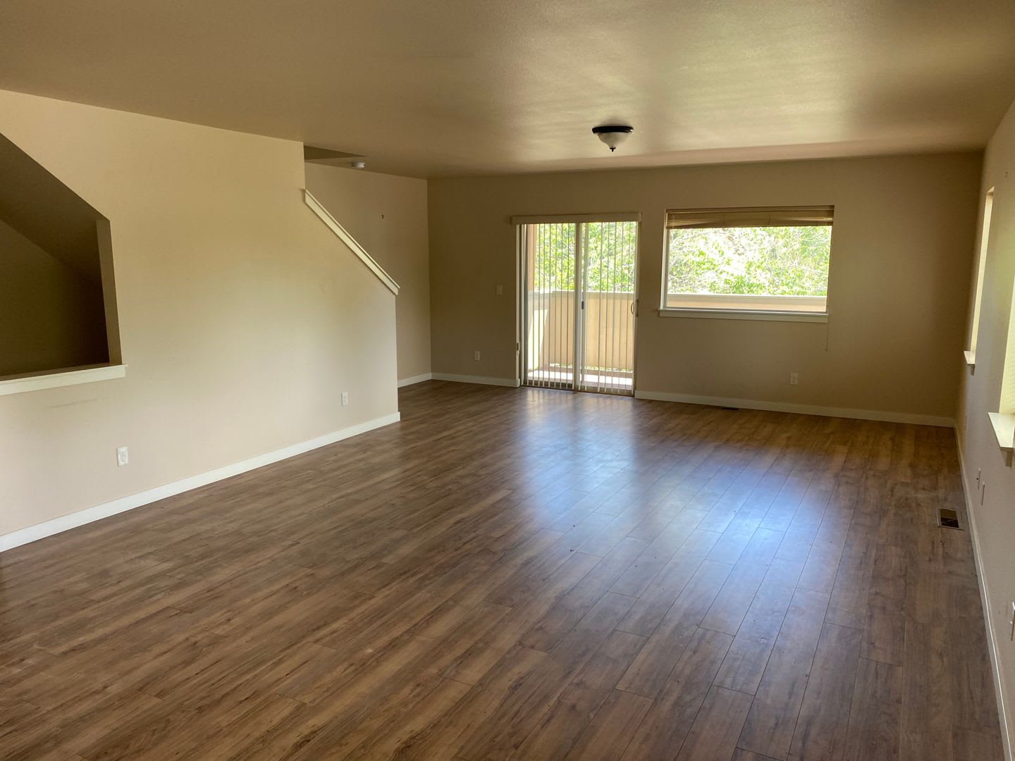 4 Bed/3 Bath Townhome in NW Bend – photo 2