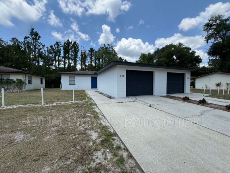 442 S Hill Avenue – photo 1