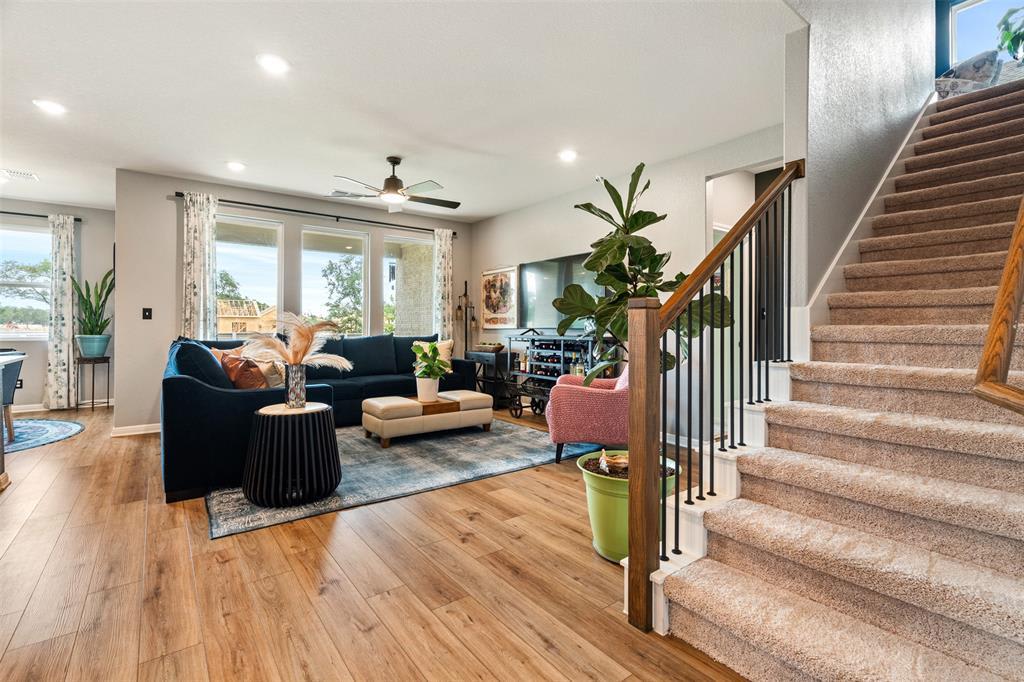 1009 Dog Iron St – photo 4