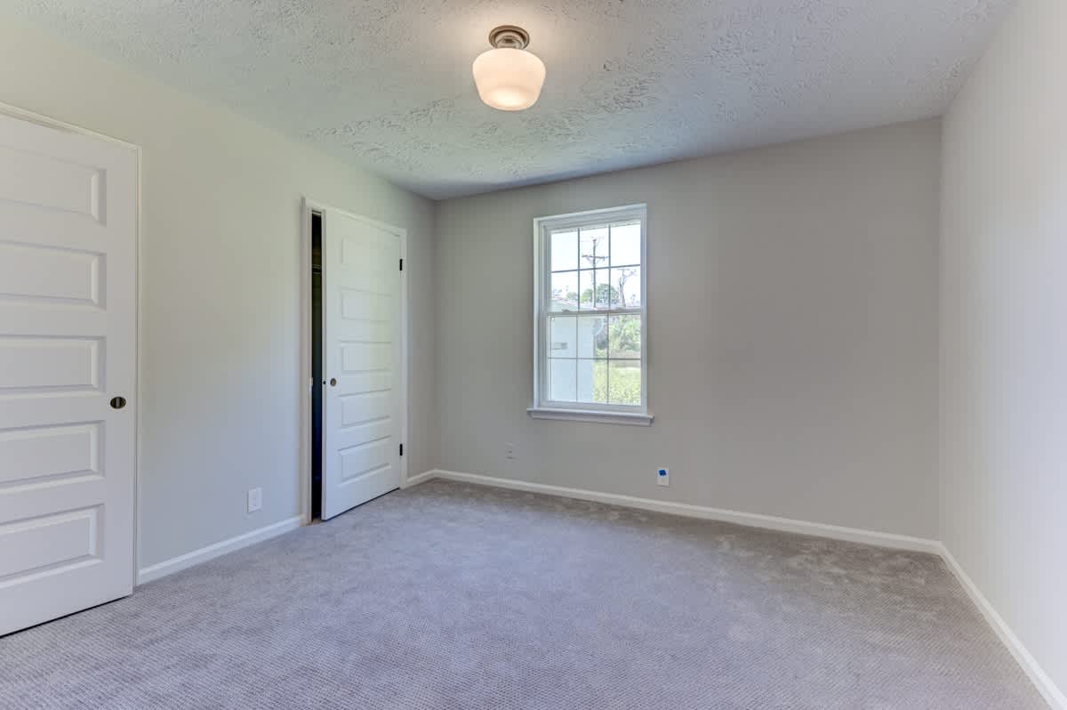 2326 Brittany Drive – photo 5