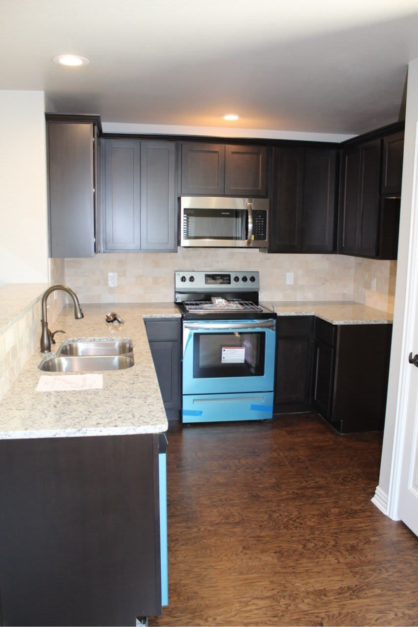 208 W Lake Avenue – photo 3
