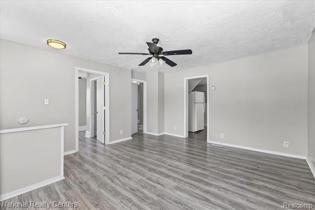 25357 Lawn Street – photo 2