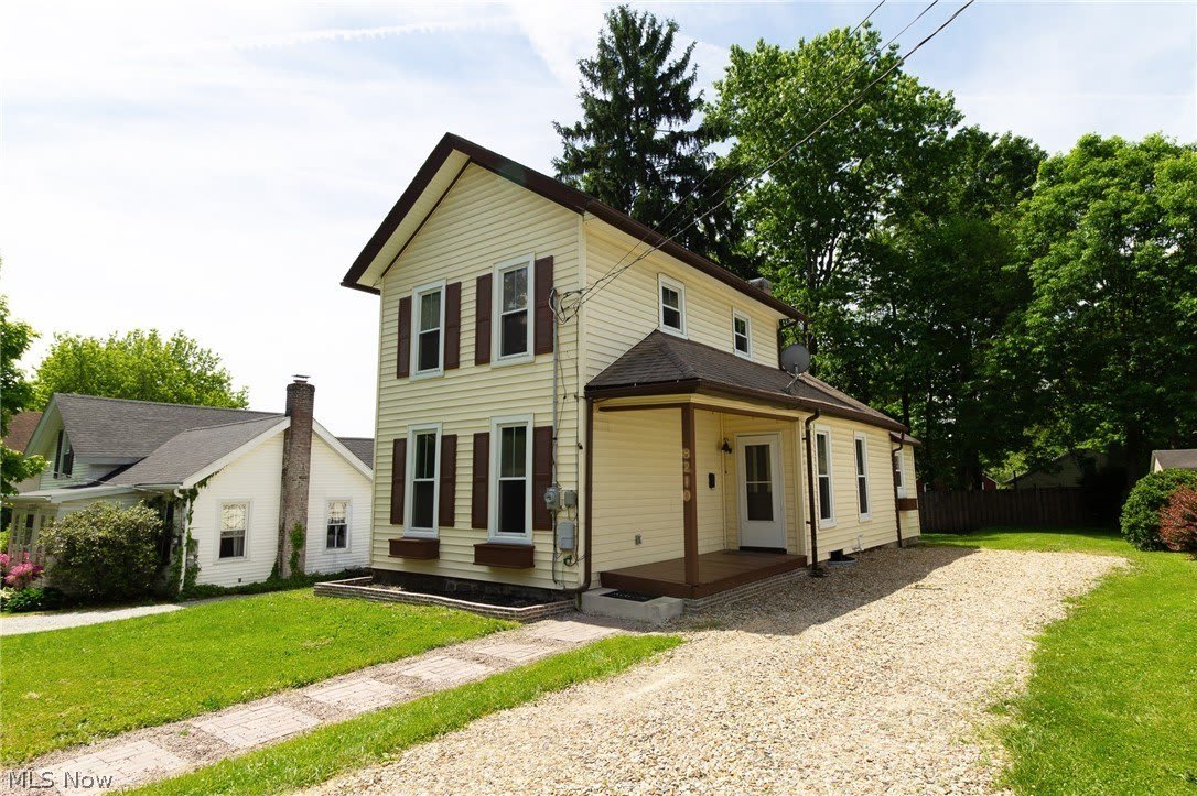 8210 Maple Avenue – photo 4