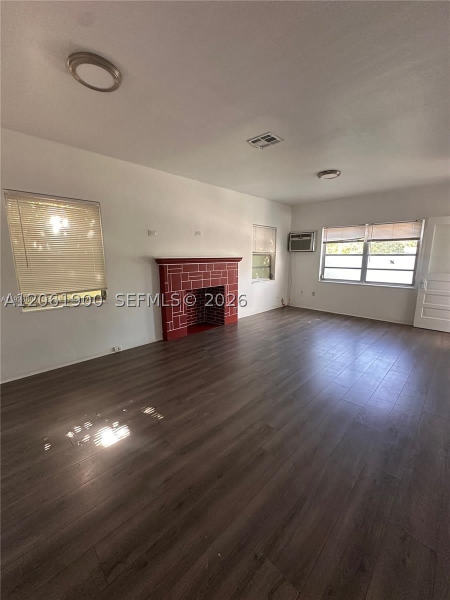 1836 NW 33rd St – photo 5