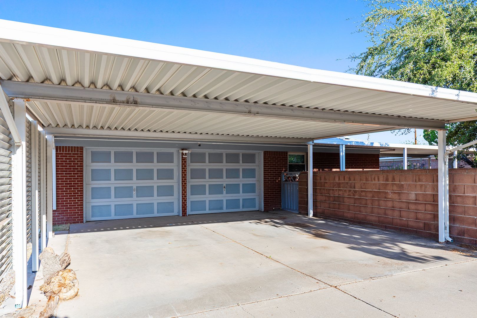 3 Bedroom Home With Solar Panels – photo 4