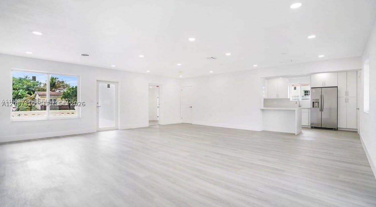 105 NE 213th St – photo 5