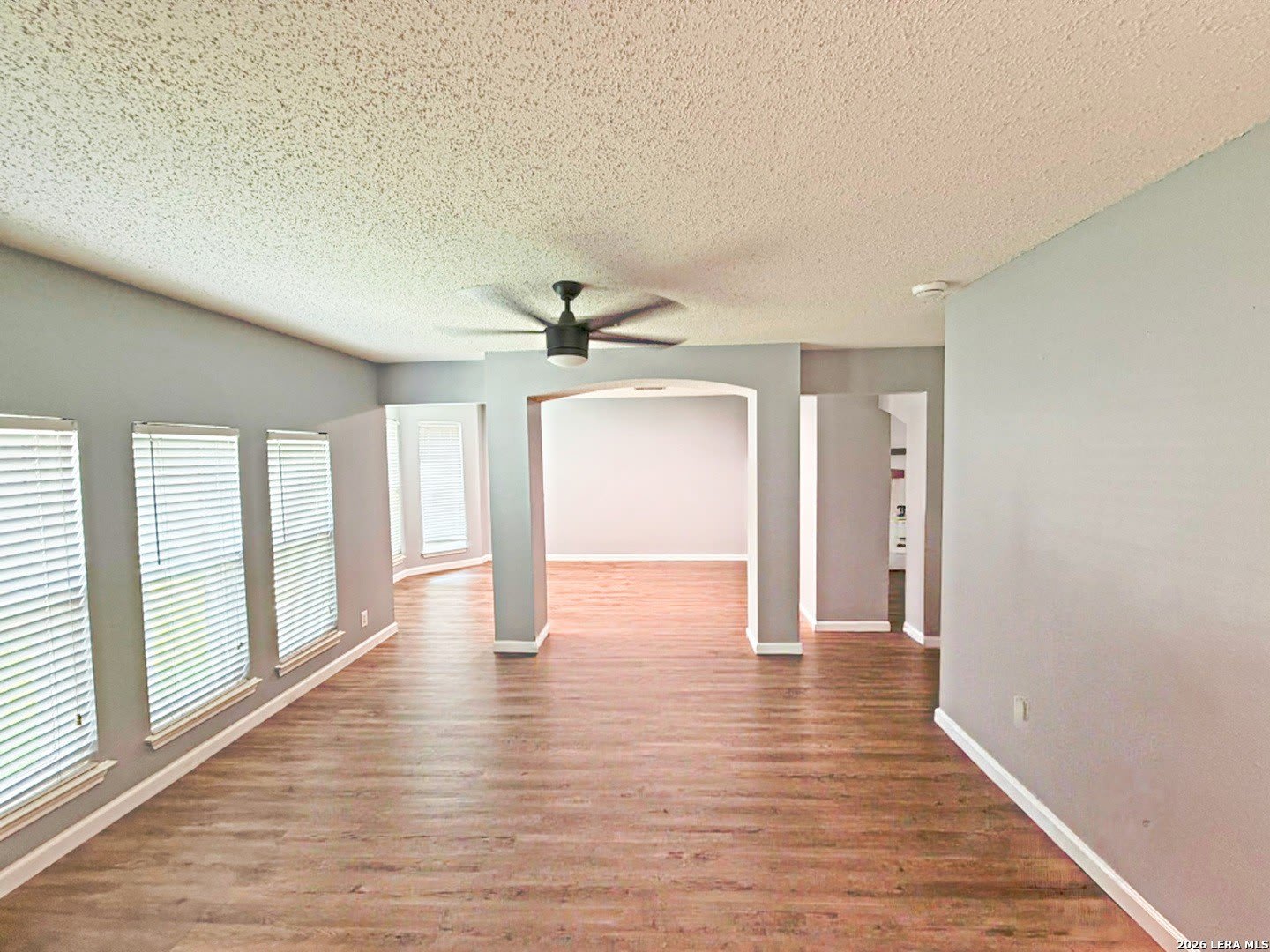 1302 Whitegate – photo 2