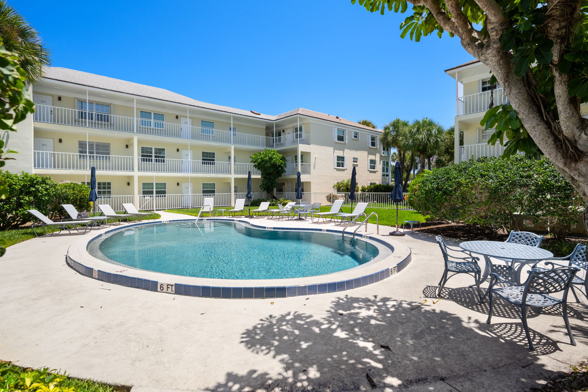 1441 Ocean Dr – photo 2