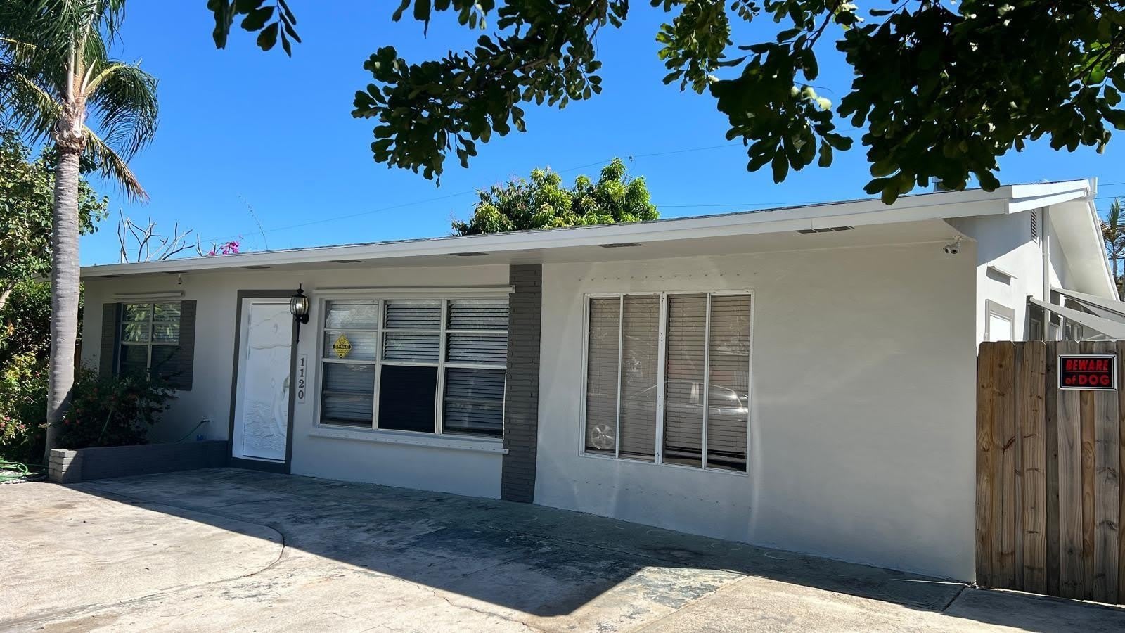 1120 NE 23rd Place – photo 4