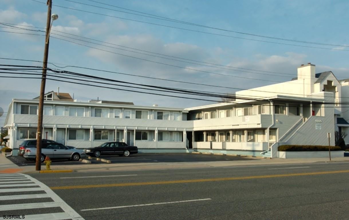 9105 Atlantic Ave – photo 1