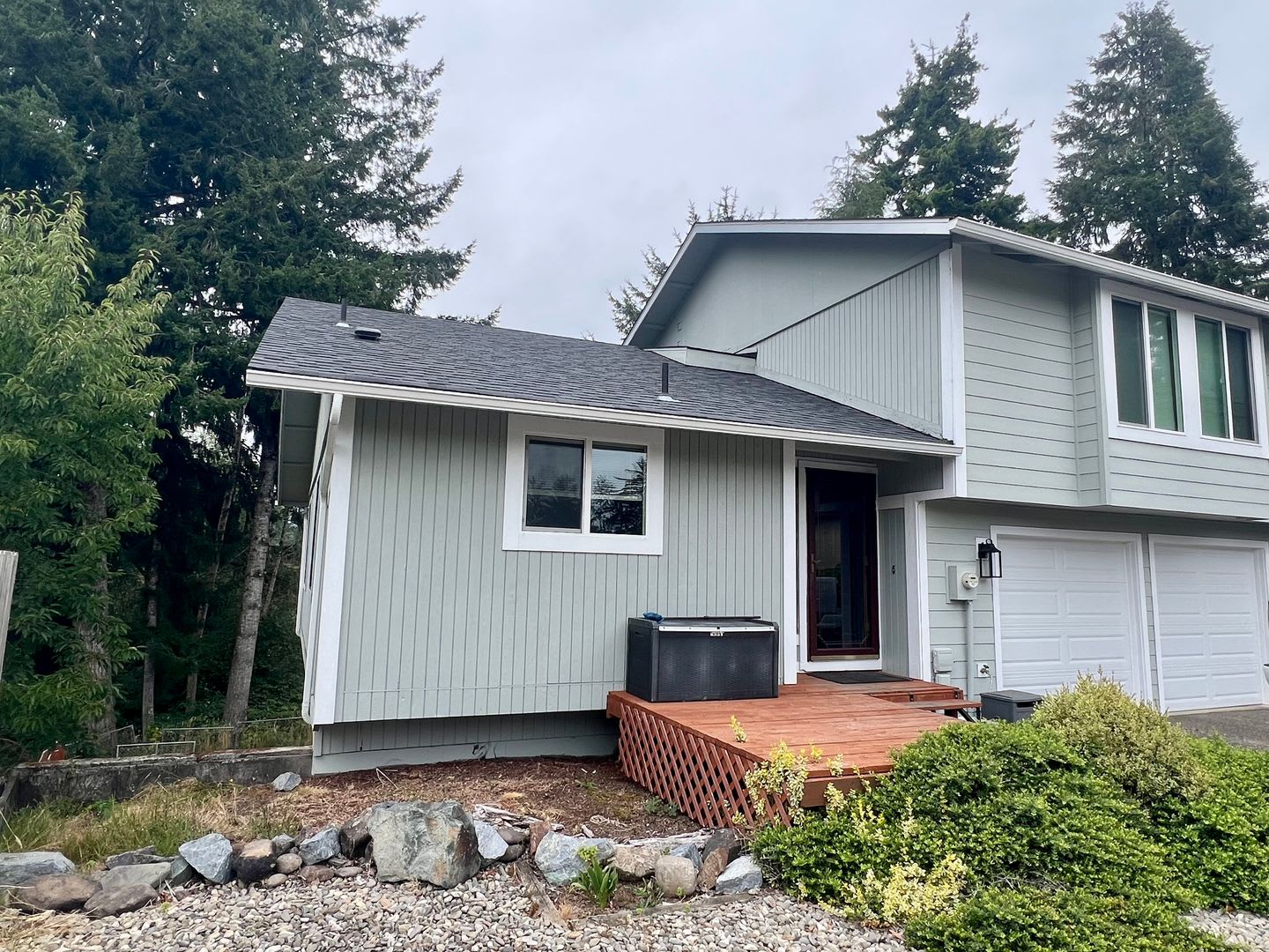 Spacious 4-Bedroom Home in Reedsport – photo 2