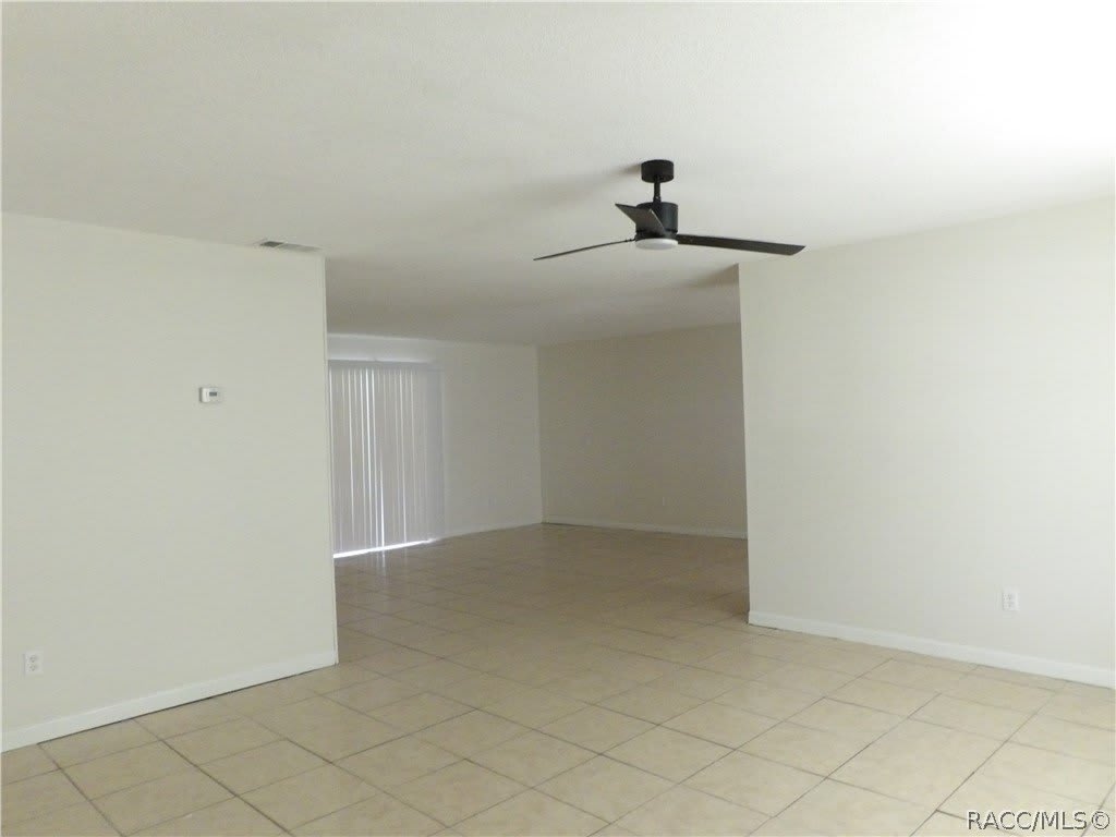 8935 N Basswood Avenue – photo 3