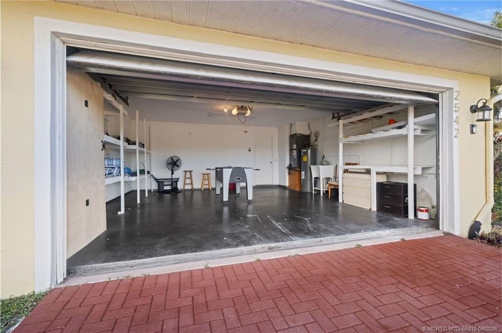 2542 SW Kensington Street – photo 4