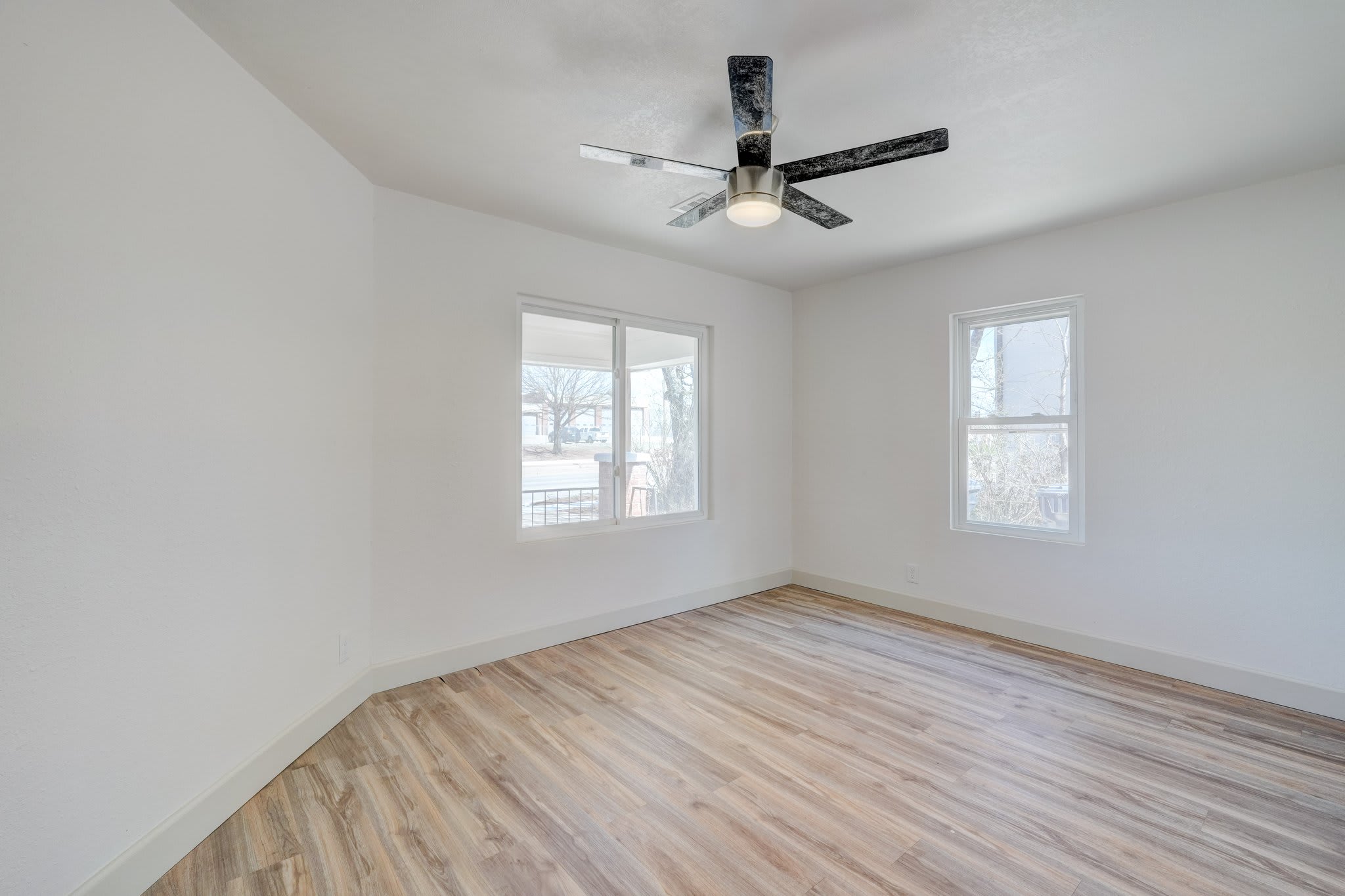 1216 Northeast 8Th Street – photo 4