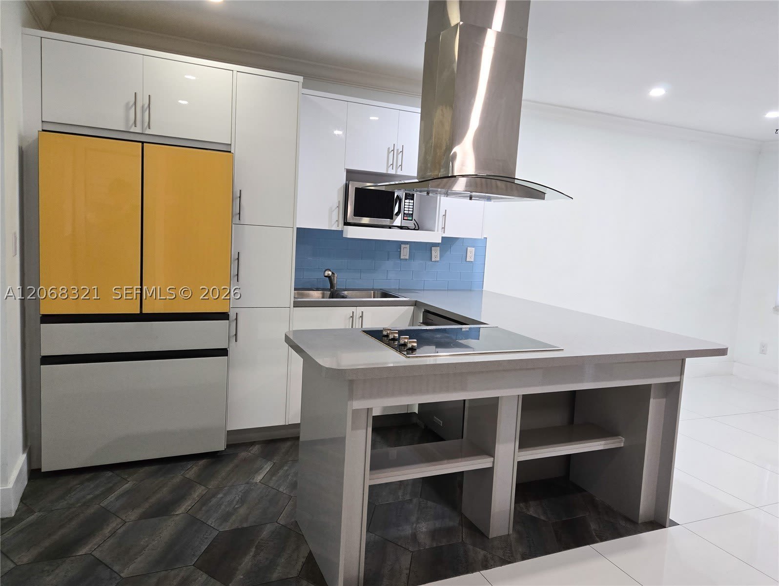 5810 SW 9th St – photo 5