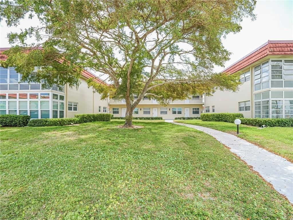 41 Woodland Drive – photo 1