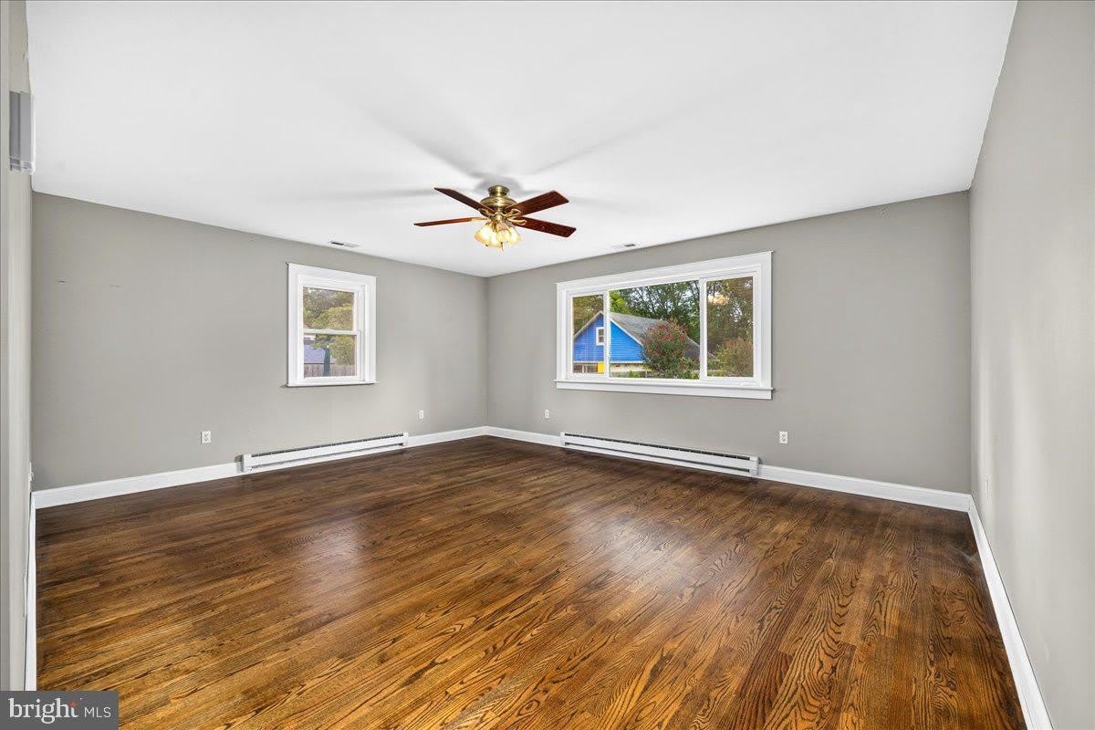 46 BROWNING Avenue – photo 5