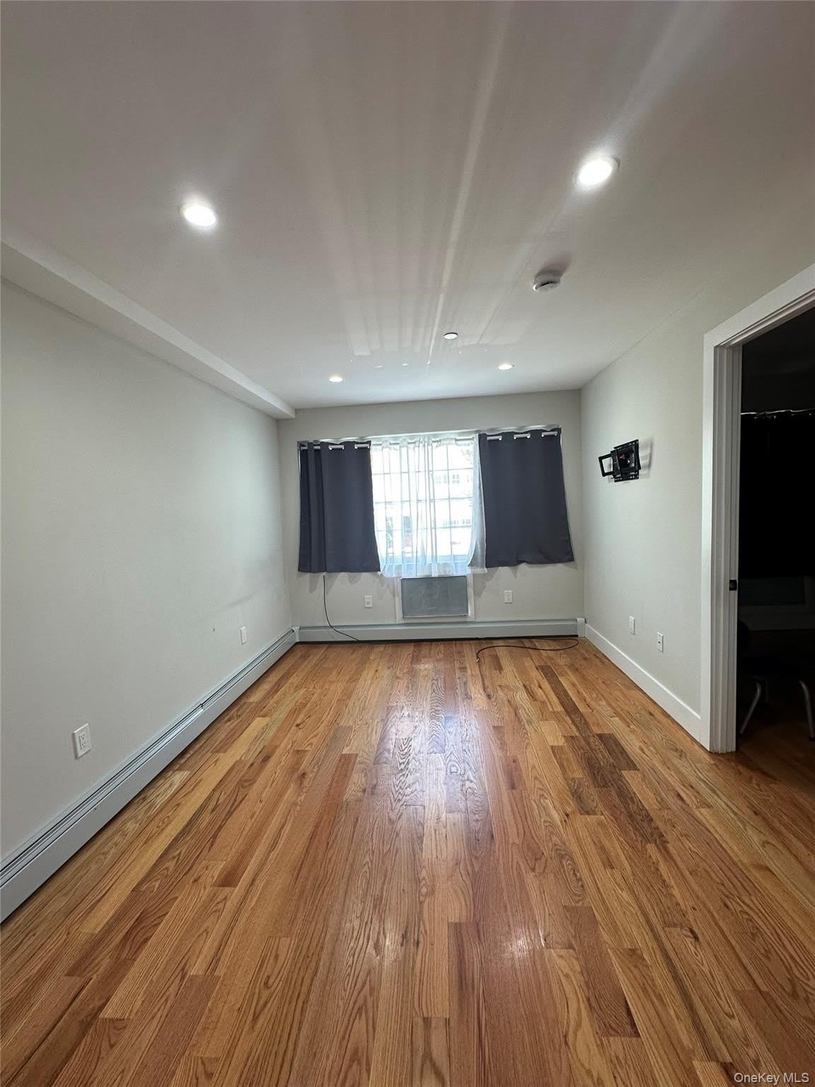 238 Wyona Street – photo 4
