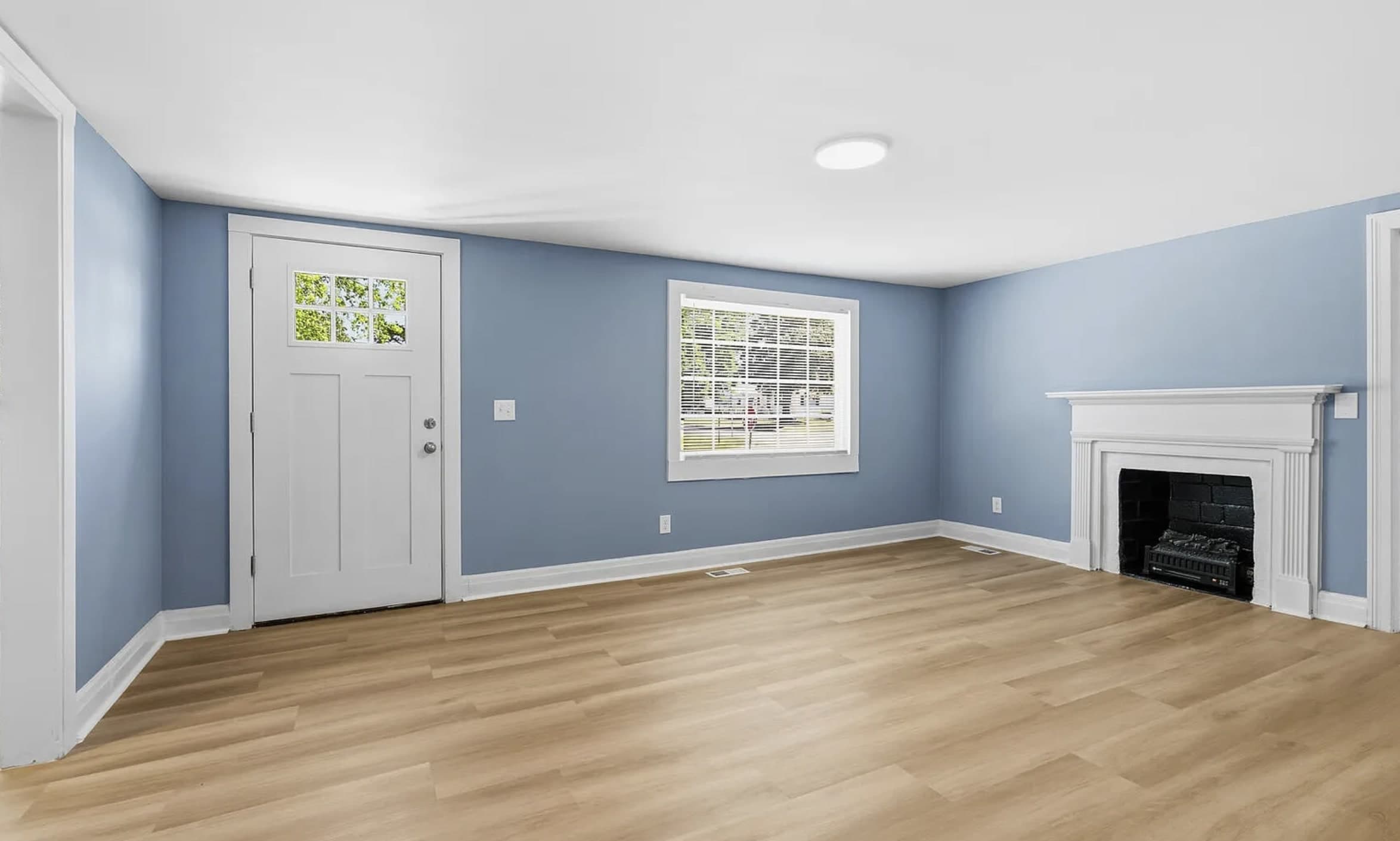 301 John J Sharpe Street – photo 3