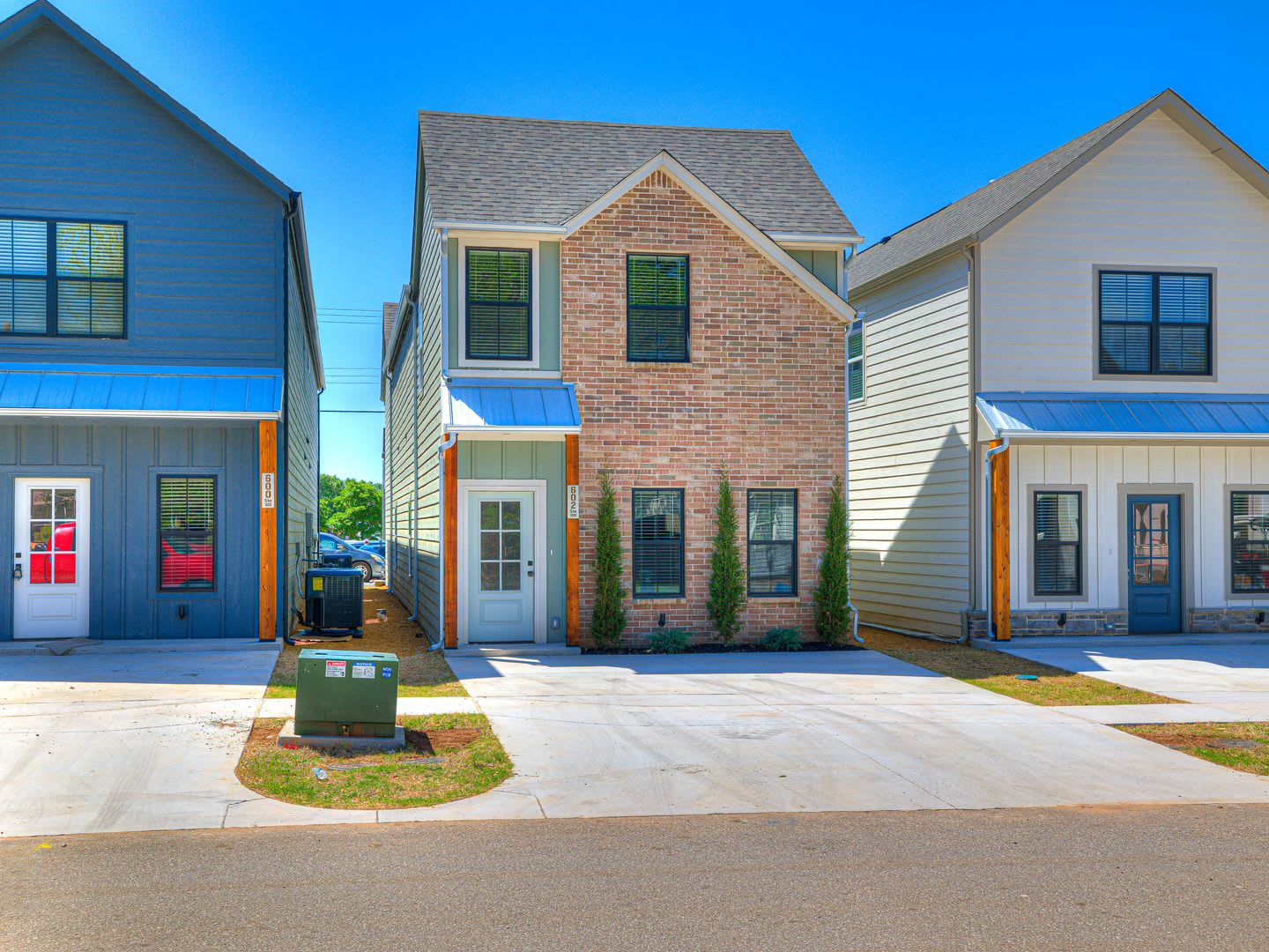 Brand New Duplexes Downtown Edmond – photo 3