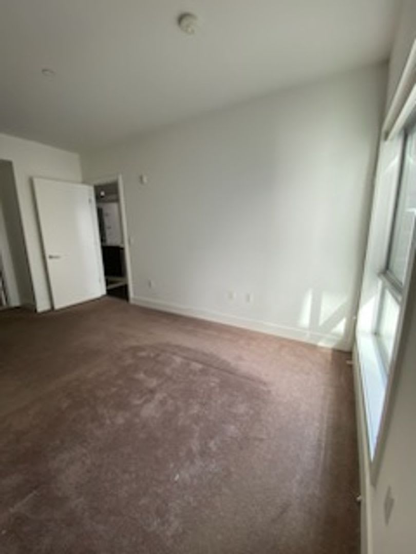 2 Bedroom 2 Bathroom Condo for rent – photo 3
