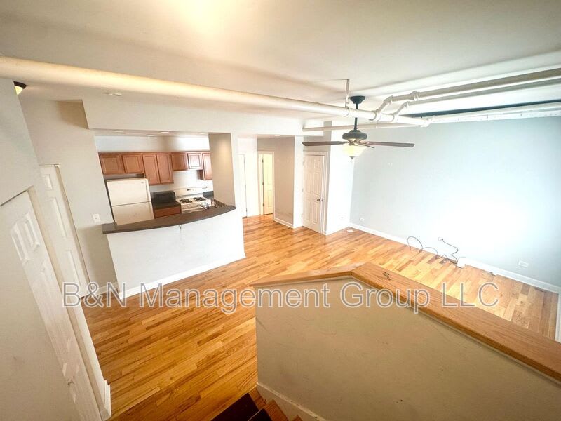910 W Oakdale – photo 3