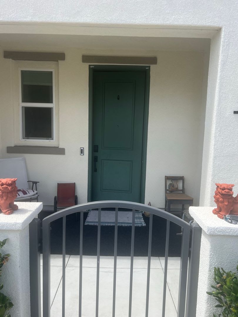 Beautiful 4 bedroom Condo in Oceanside – photo 2