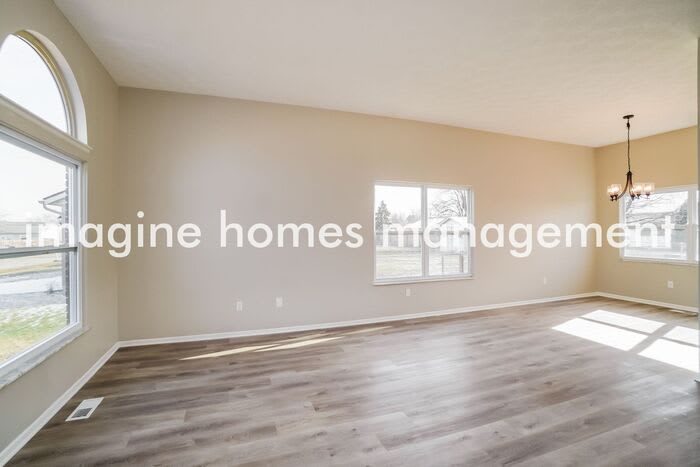2673 Buggywhip Lane – photo 5
