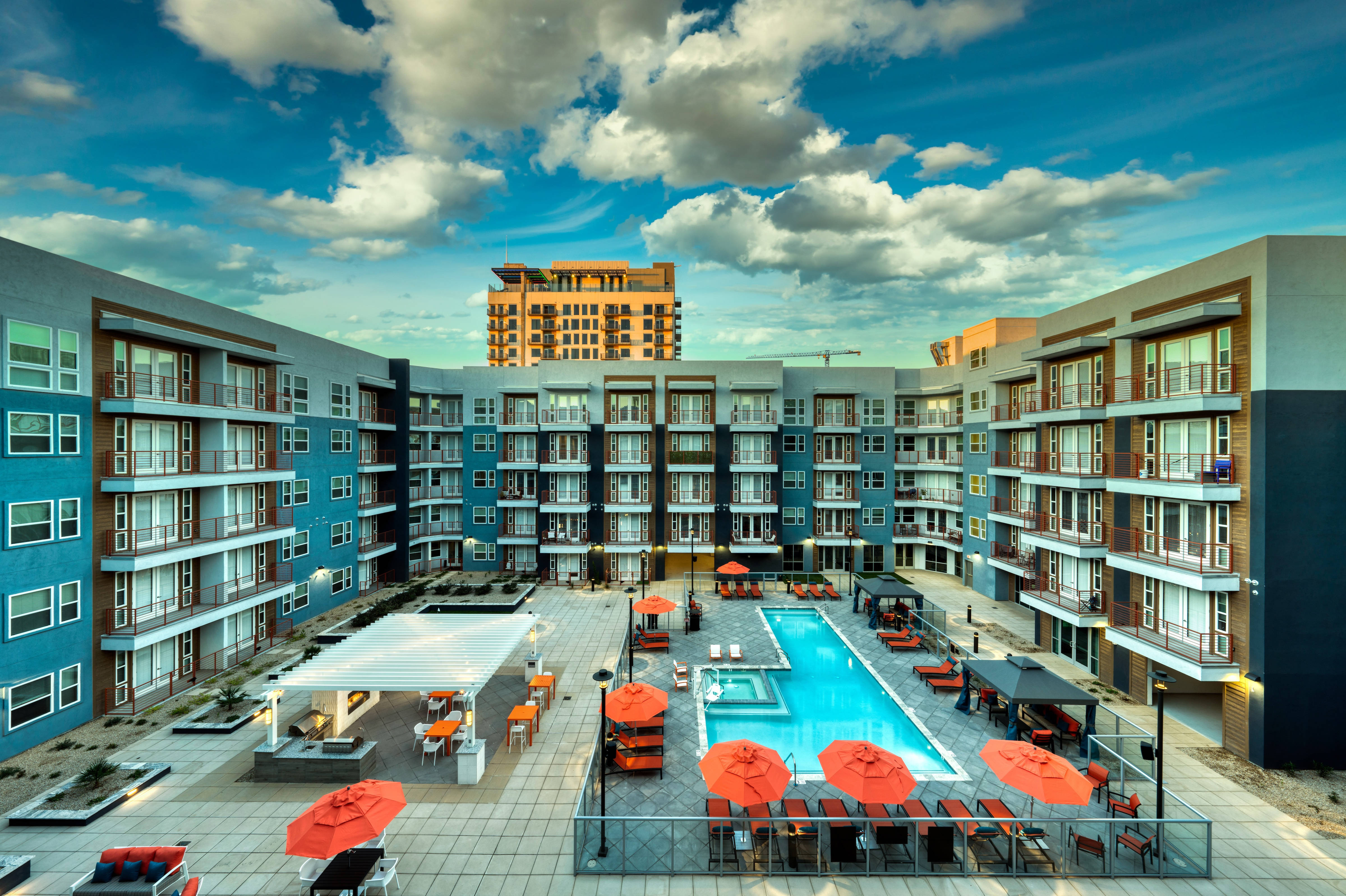 The Rey Downtown – photo 3