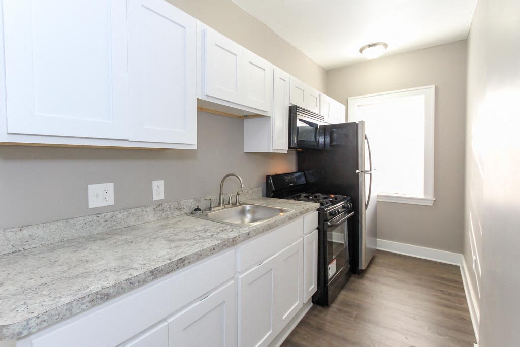 West Shore Manor – photo 2