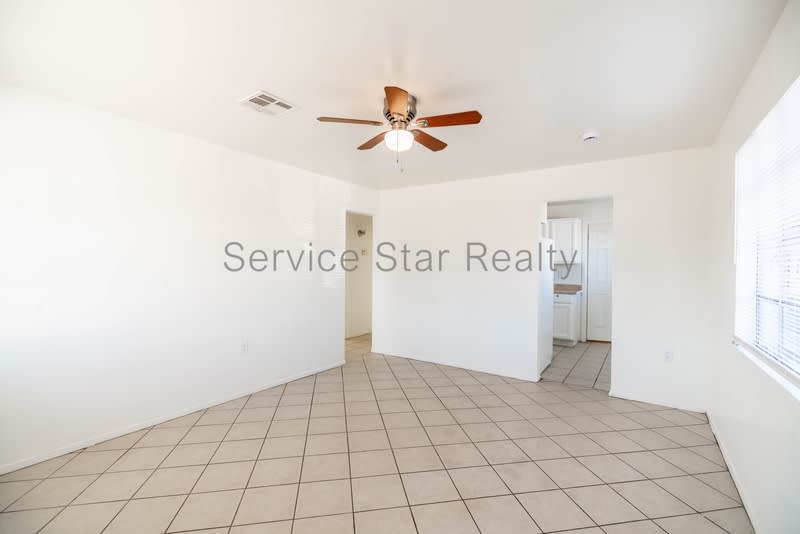 1926 E Osborn Rd – photo 5