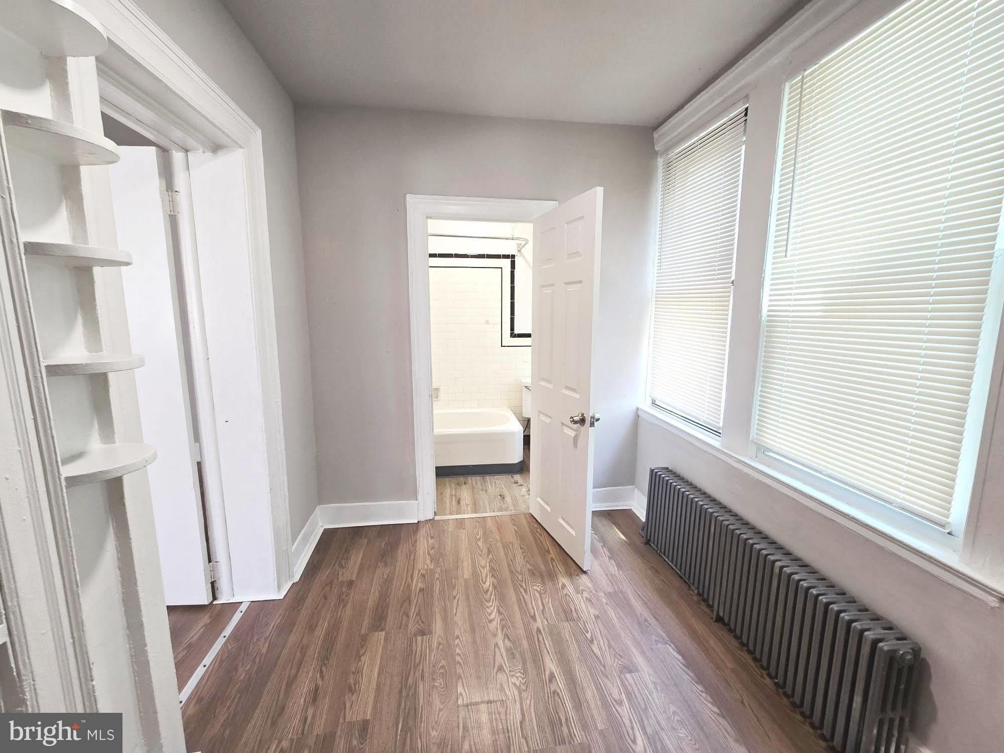 5717 N PARK Avenue – photo 3
