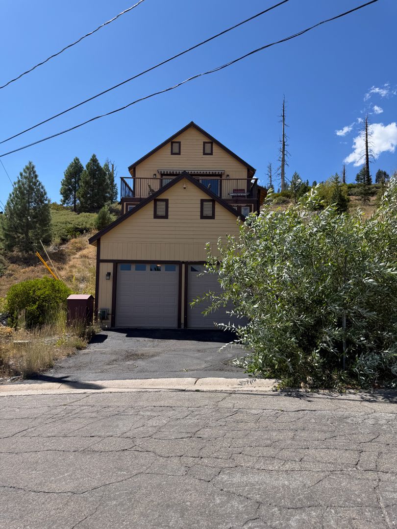 Gorgeous Views Out Of Every Window 3 Bed 2 Bath With Garage – photo 2