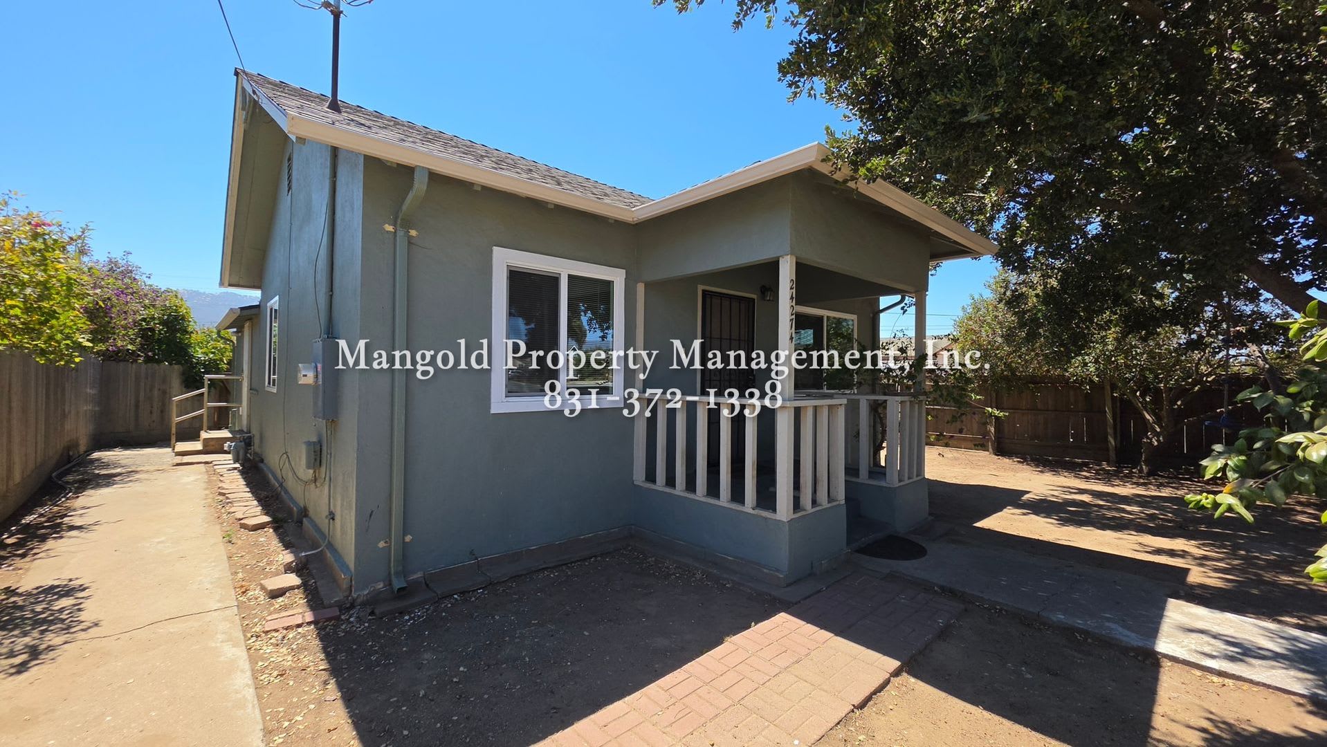 Charming Home Located in Quiet Neighborhood – photo 3