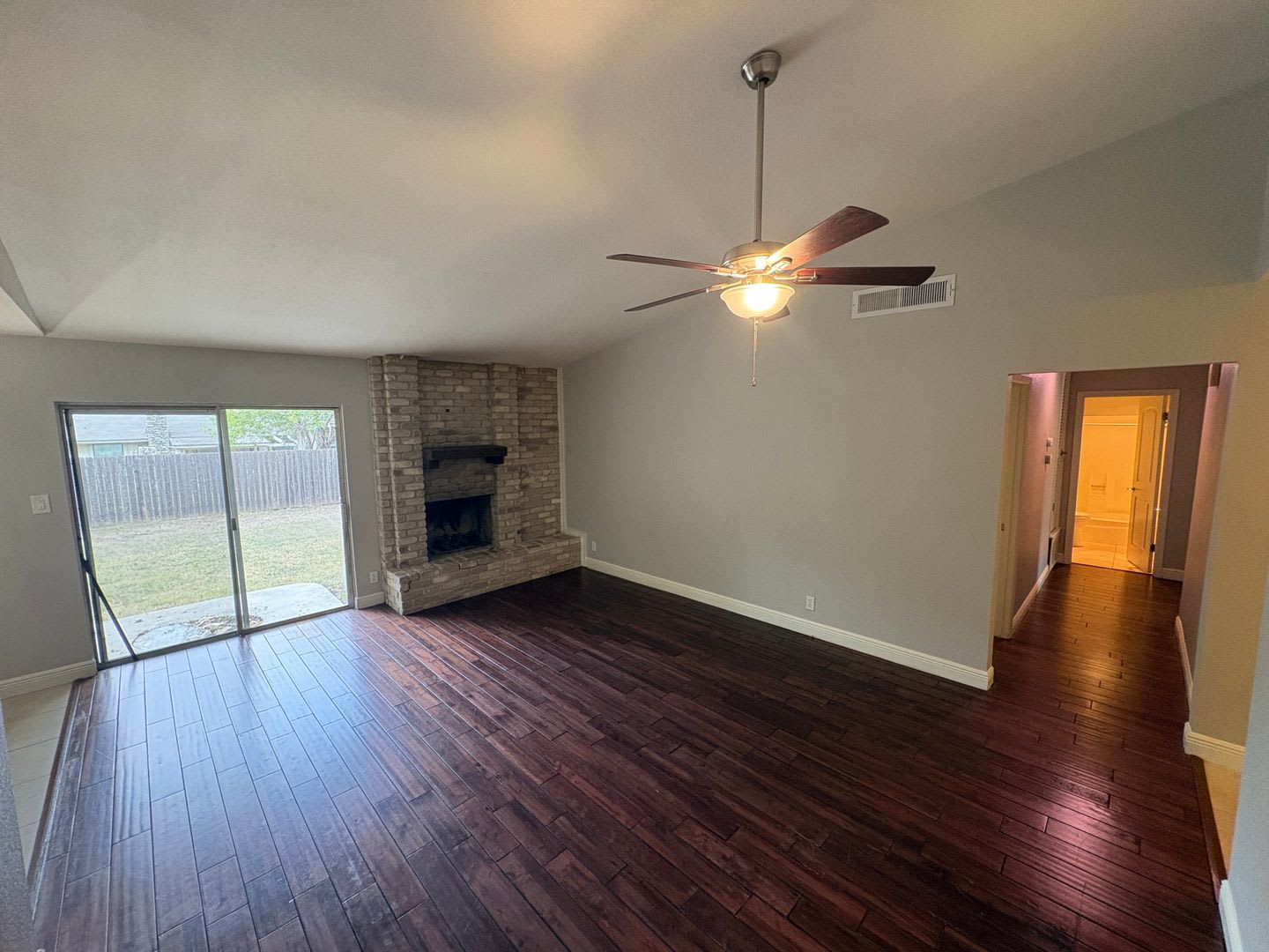 Great home in Anderson Mill! – photo 3