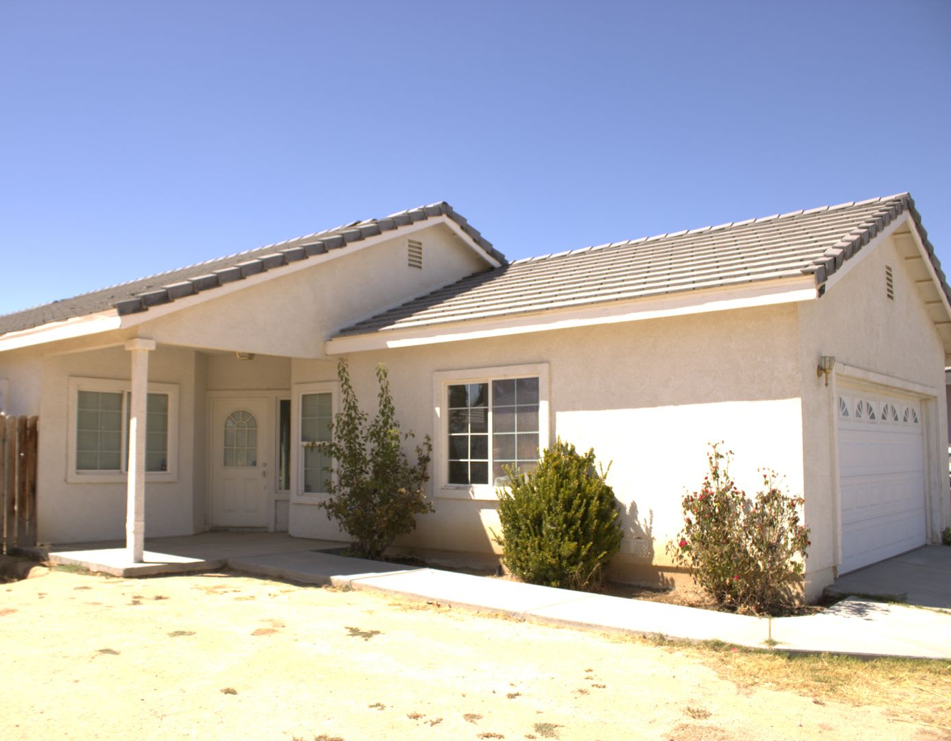 Charming Single-Family Home in Prime Location! – photo 2