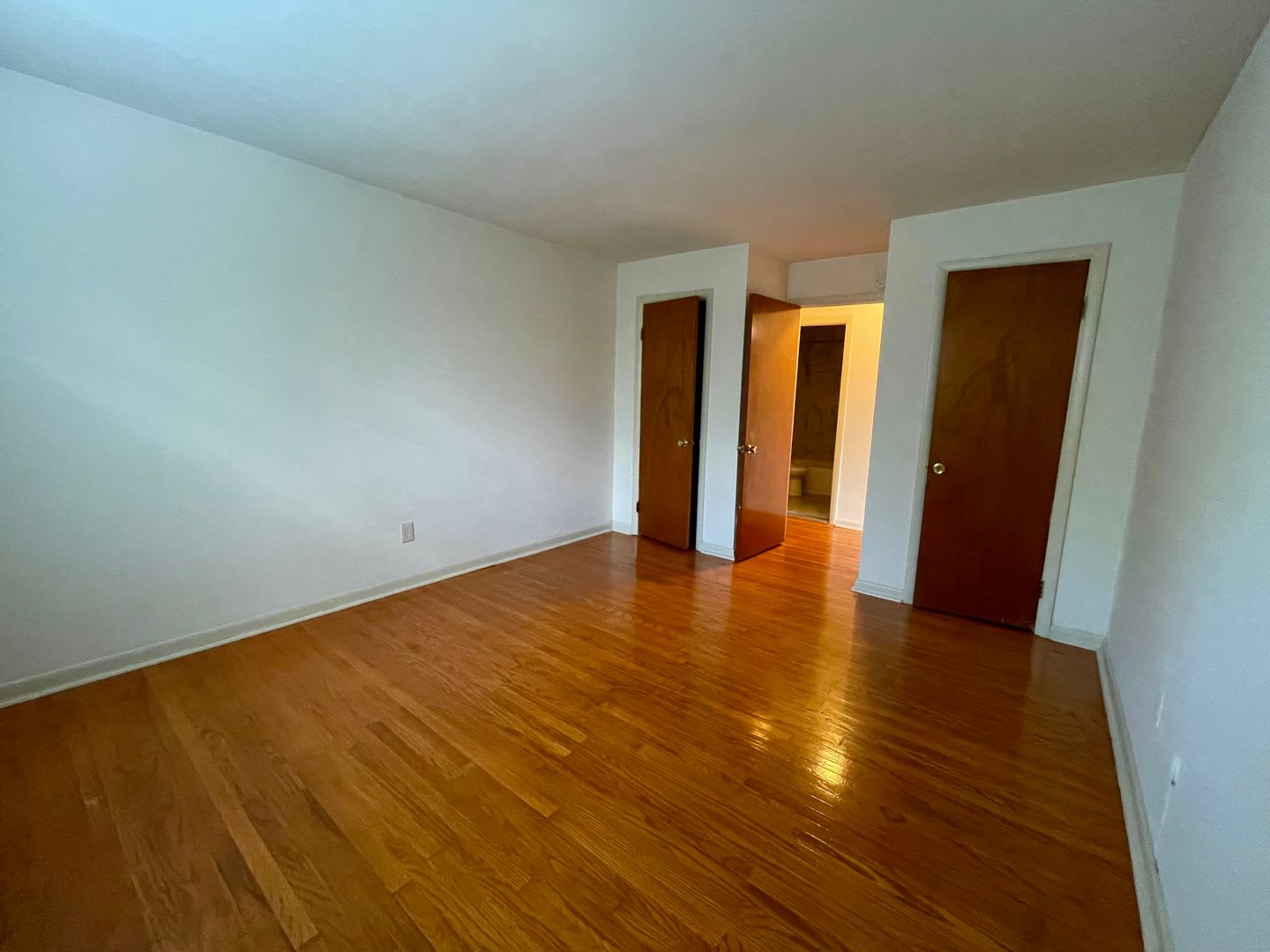 Spacious 1 Bed / 1 Bath Apartment – photo 3