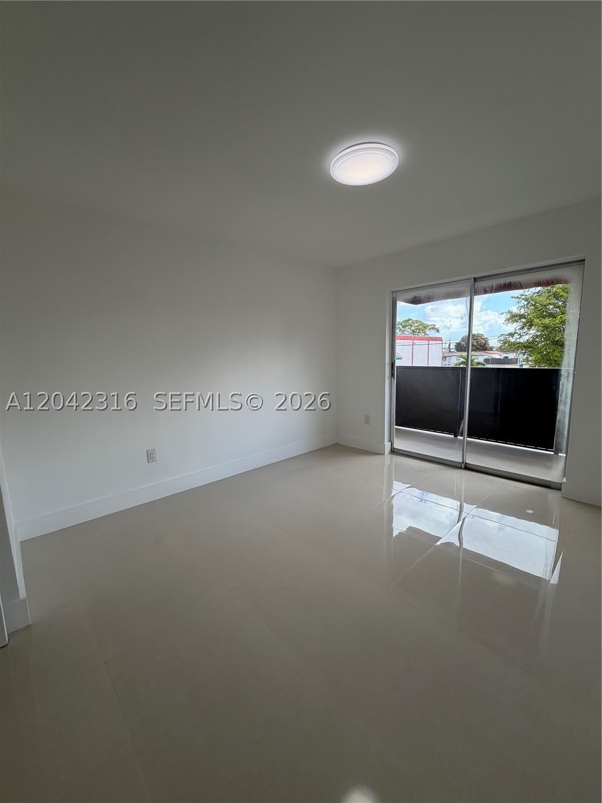 1551 W Okeechobee Rd – photo 5