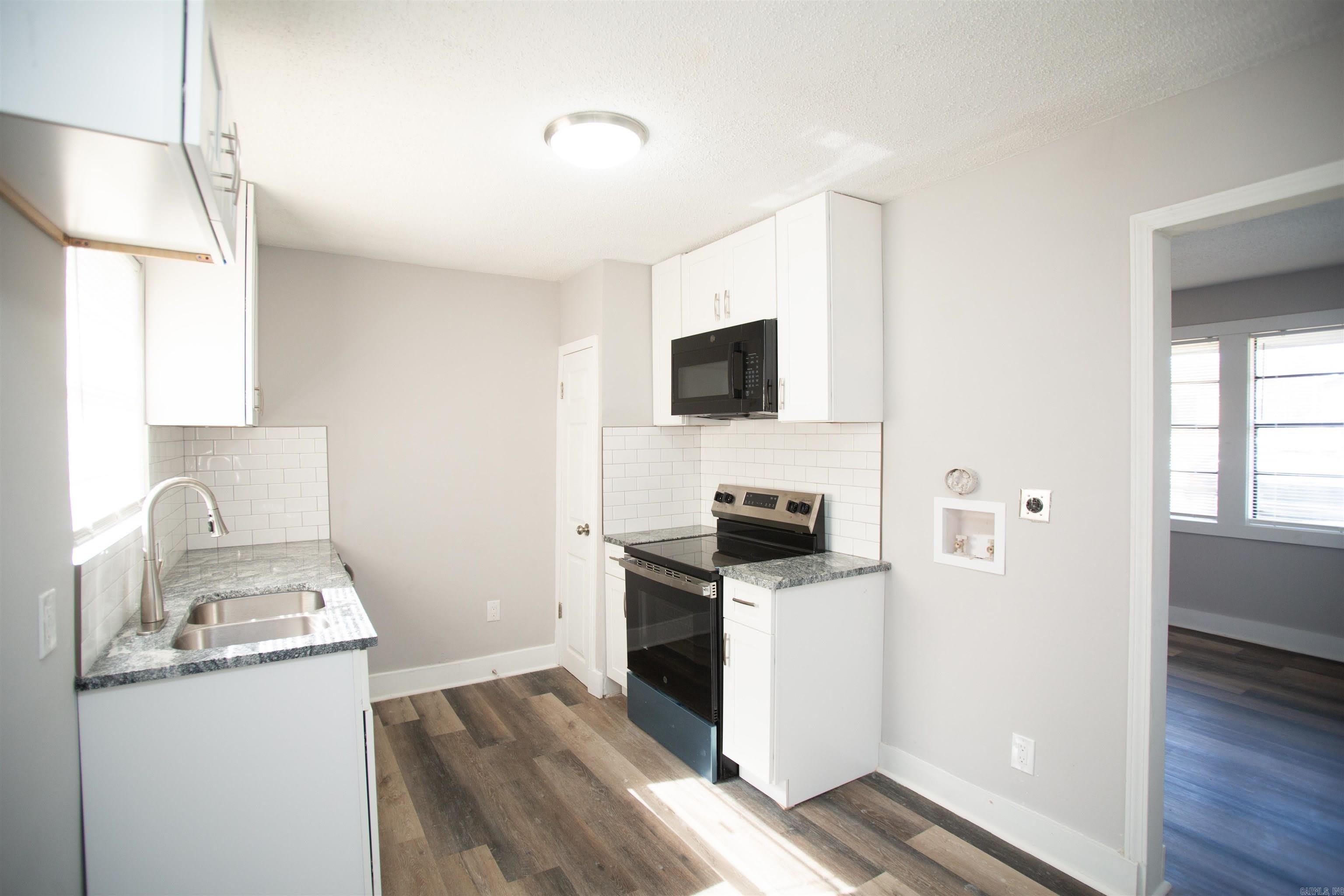 914 E 17th Street – photo 4