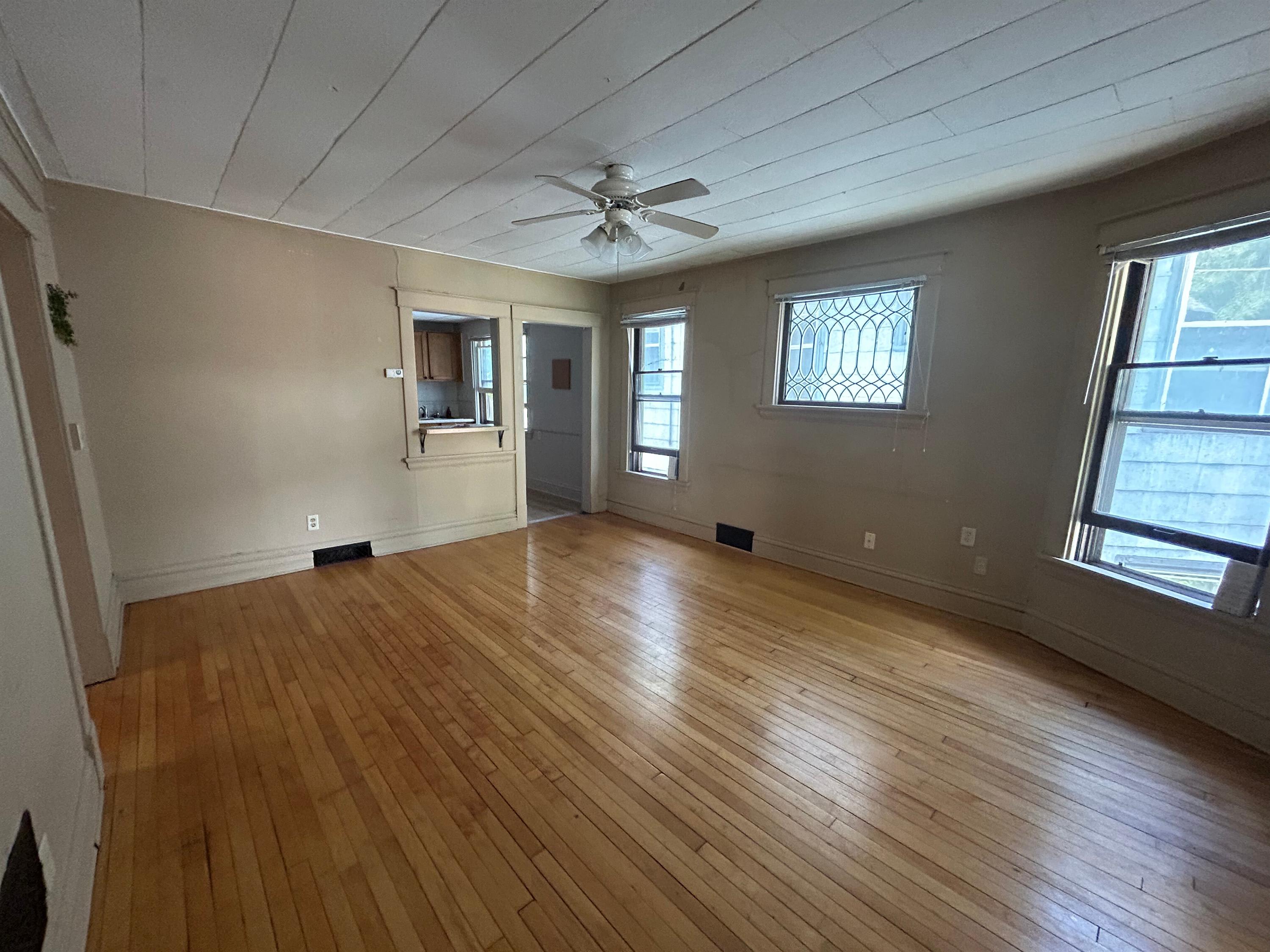 114 South Blair Street – photo 4