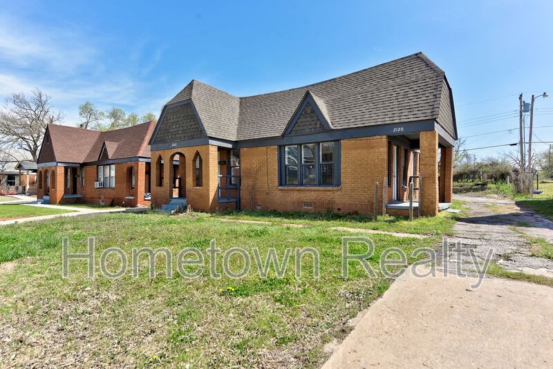 2122 N Glen Ellyn Street – photo 2
