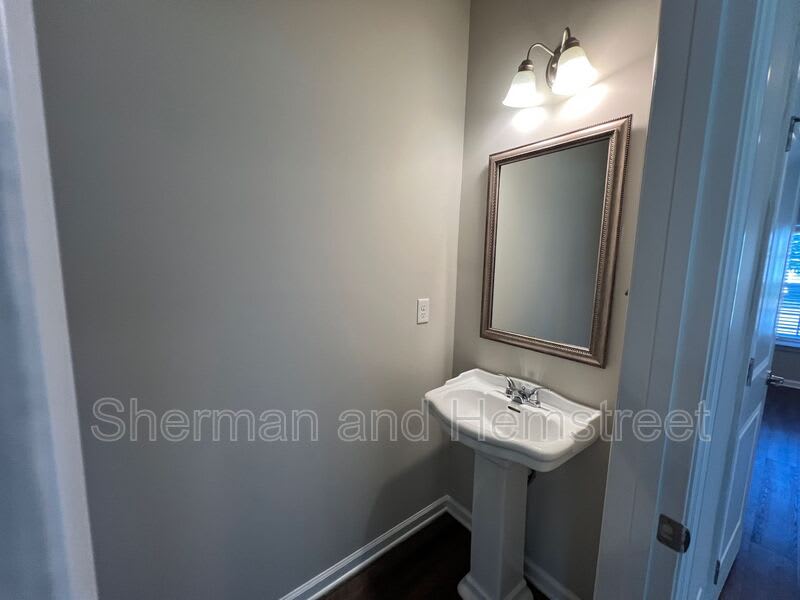616 Dobhill Lane – photo 4