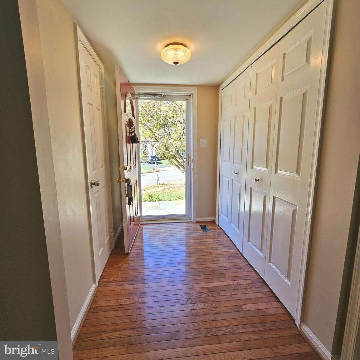 6413 Four Oaks Lane – photo 4